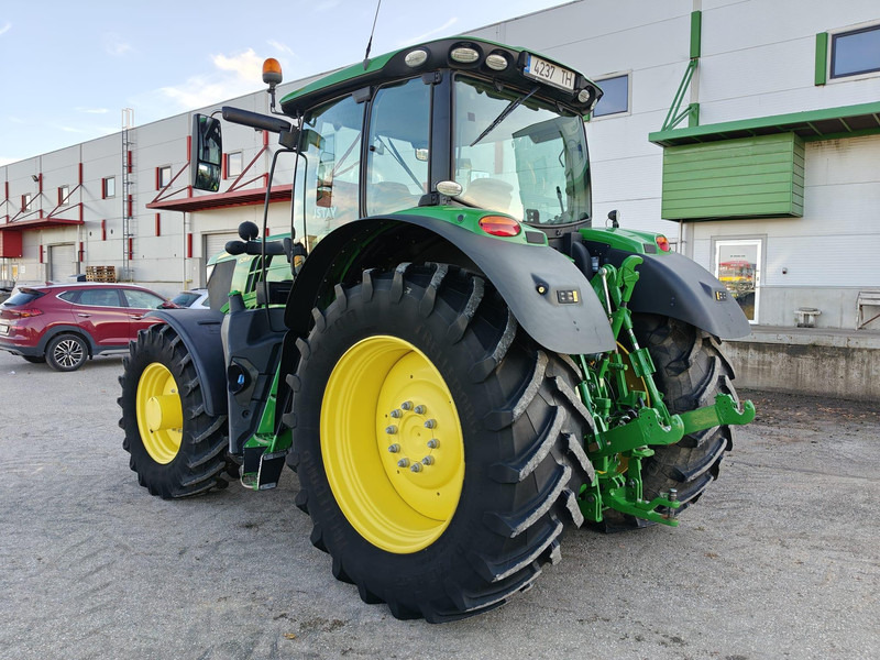 John Deere 6215R Autopowr - Traktor: das Bild 5 John Deere 6215R Autopowr - Traktor: das Bild 5
