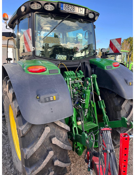 John Deere 6215R Autopowr - Traktor: das Bild 4 John Deere 6215R Autopowr - Traktor: das Bild 4