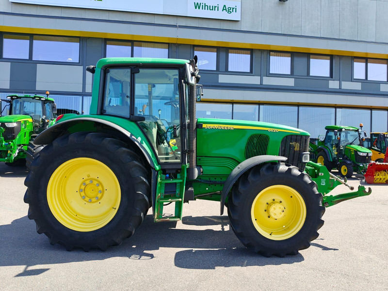 John Deere 6620 - Traktor: das Bild 2 John Deere 6620 - Traktor: das Bild 2