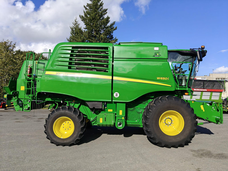 John Deere W650 i 722X - Mähdrescher: das Bild 3 John Deere W650 i 722X - Mähdrescher: das Bild 3