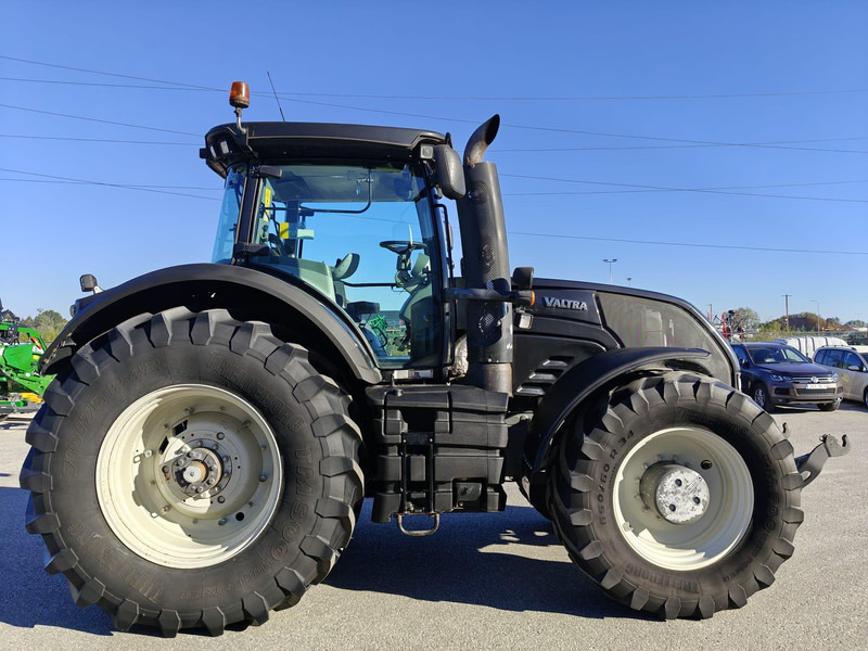 Valtra S353 - Traktor: das Bild 2 Valtra S353 - Traktor: das Bild 2
