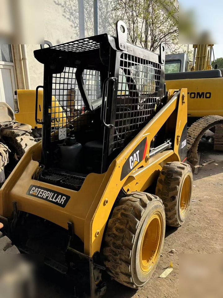 CATERPILLAR 226B - Kompaktlader: das Bild 3 CATERPILLAR 226B - Kompaktlader: das Bild 3