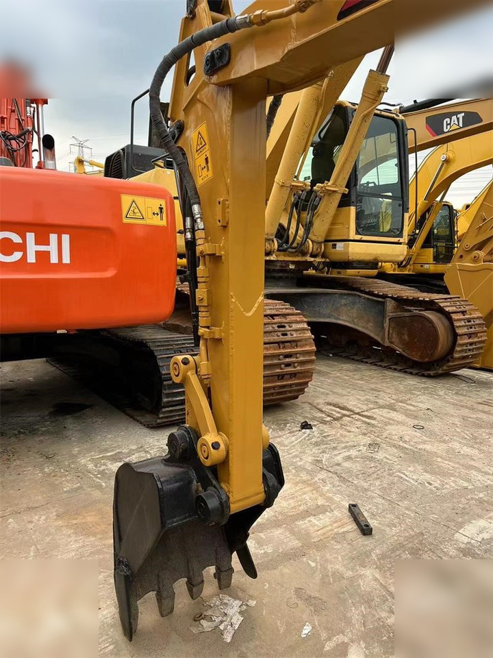 CATERPILLAR 303C CR - Minibagger: das Bild 2 CATERPILLAR 303C CR - Minibagger: das Bild 2