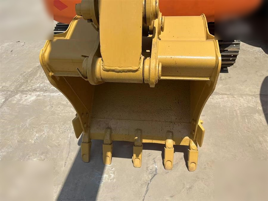 CATERPILLAR 306E - Kettenbagger: das Bild 3 CATERPILLAR 306E - Kettenbagger: das Bild 3