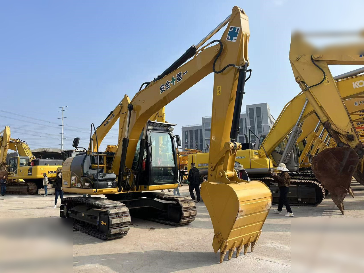 CATERPILLAR 312D2 GC - Kettenbagger: das Bild 4 CATERPILLAR 312D2 GC - Kettenbagger: das Bild 4