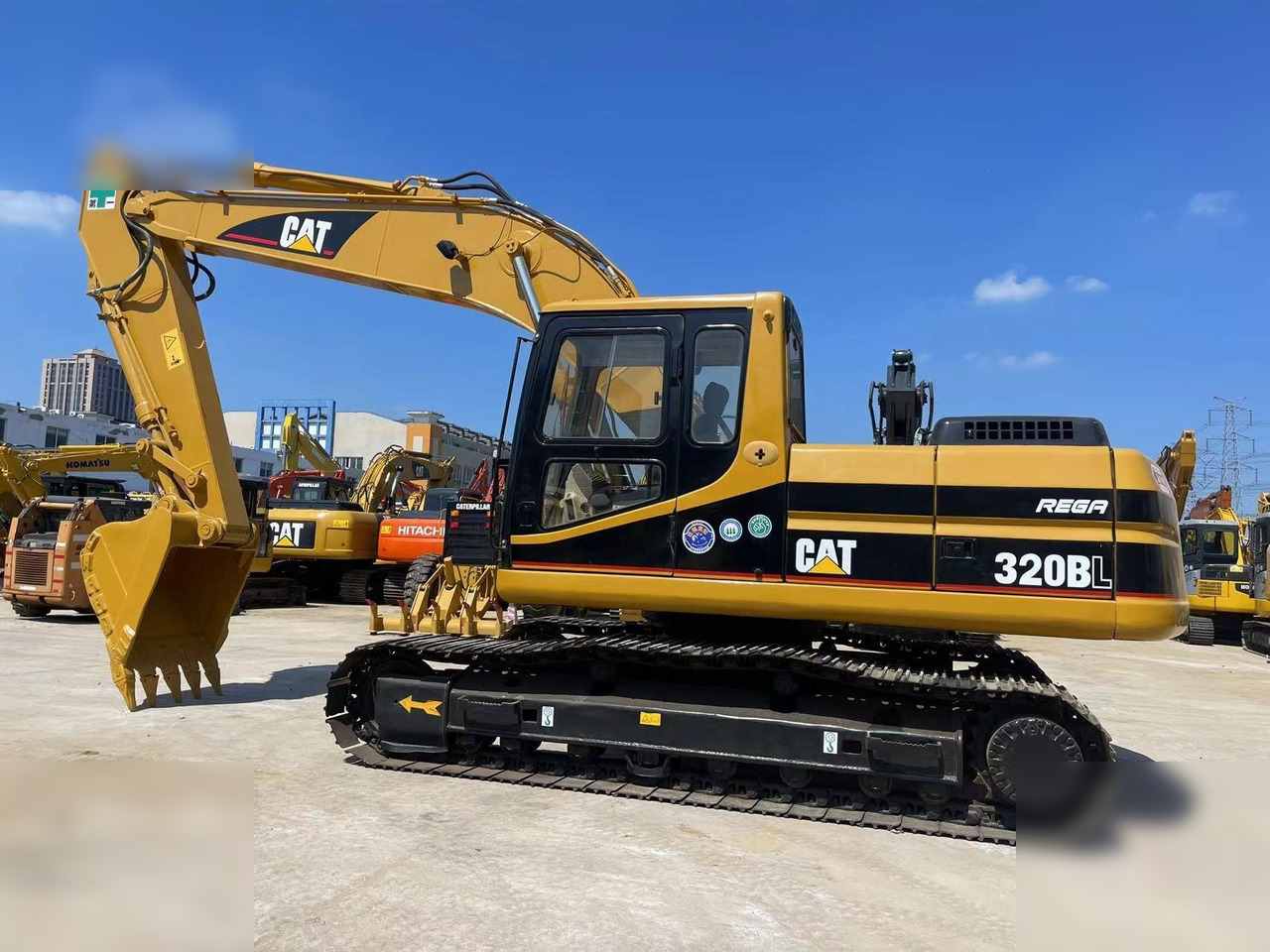 CATERPILLAR 320BL - Kettenbagger: das Bild 1 CATERPILLAR 320BL - Kettenbagger: das Bild 1