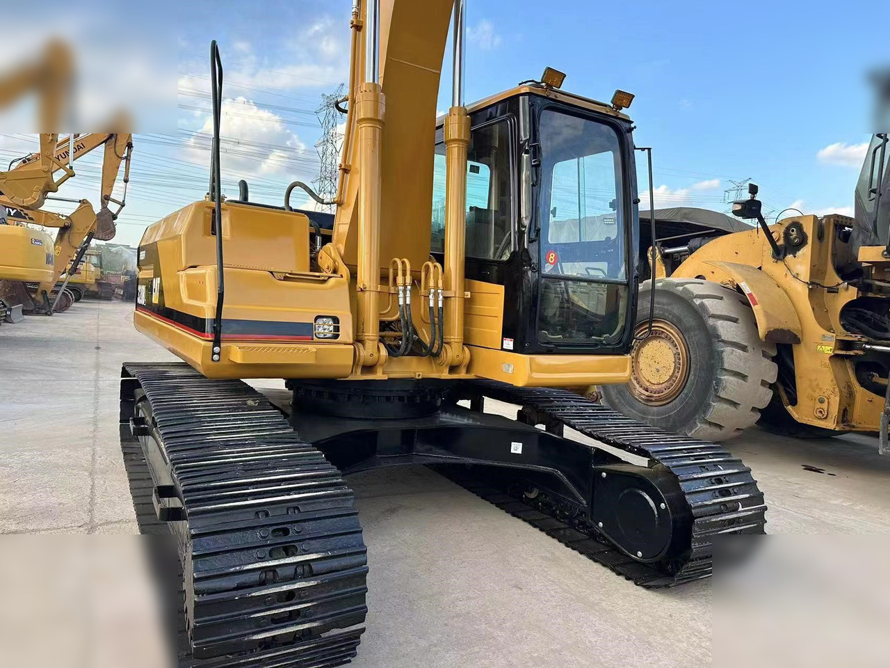 CATERPILLAR 320BL - Kettenbagger: das Bild 4 CATERPILLAR 320BL - Kettenbagger: das Bild 4