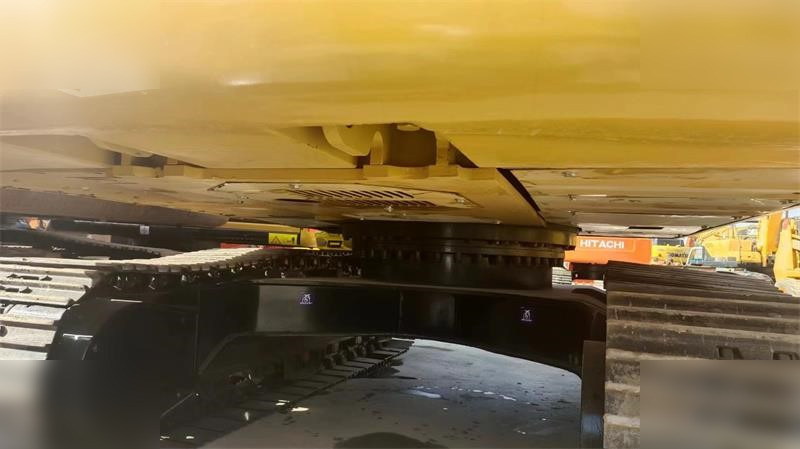 CATERPILLAR 320C - Kettenbagger: das Bild 4 CATERPILLAR 320C - Kettenbagger: das Bild 4