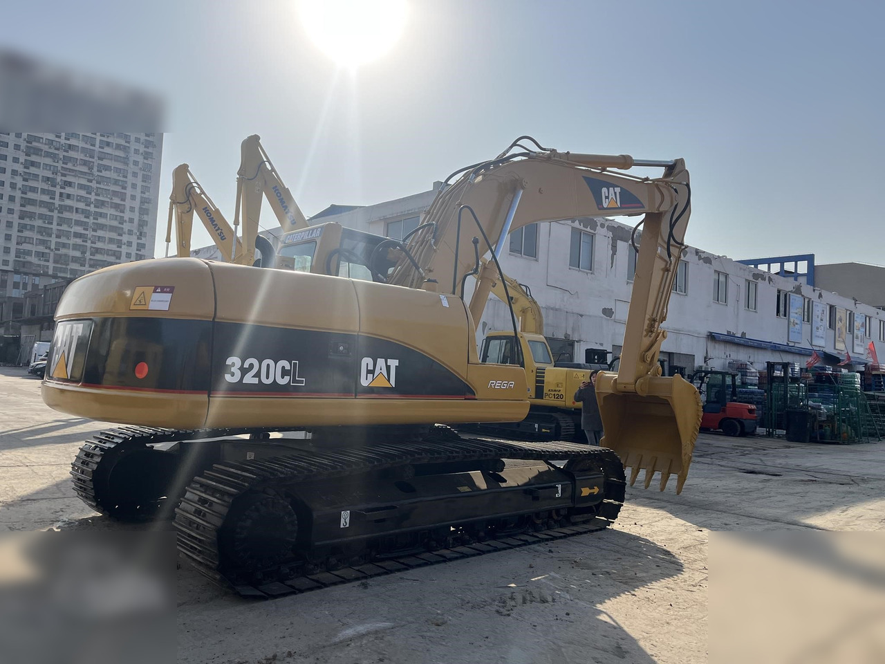 CATERPILLAR 320CL - Kettenbagger: das Bild 3 CATERPILLAR 320CL - Kettenbagger: das Bild 3