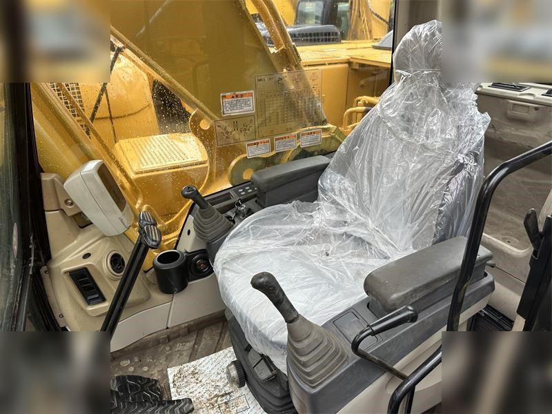 CATERPILLAR 320CL - Kettenbagger: das Bild 5 CATERPILLAR 320CL - Kettenbagger: das Bild 5