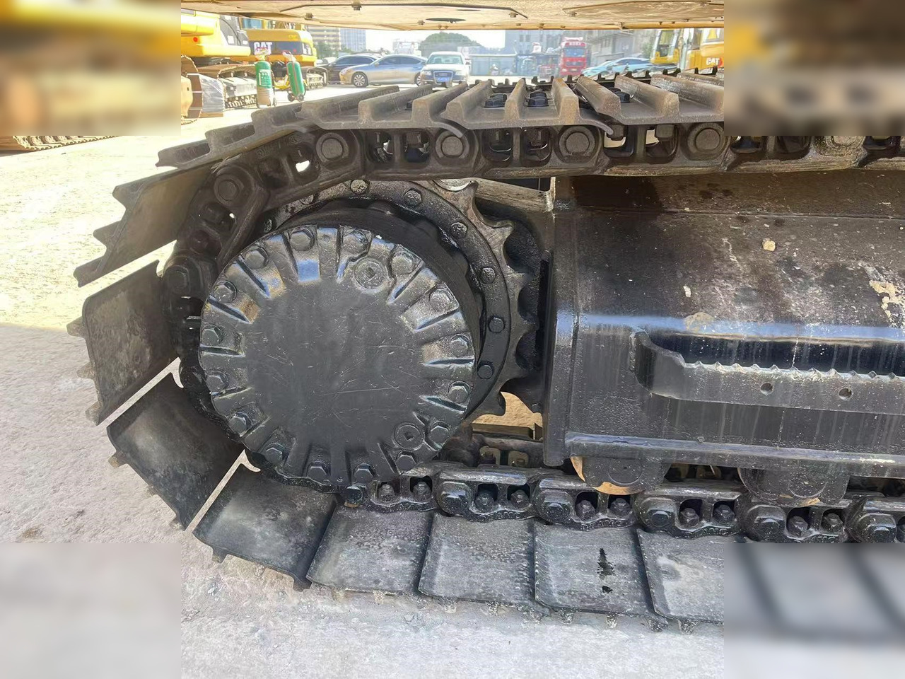 CATERPILLAR 320D - Kettenbagger: das Bild 5 CATERPILLAR 320D - Kettenbagger: das Bild 5