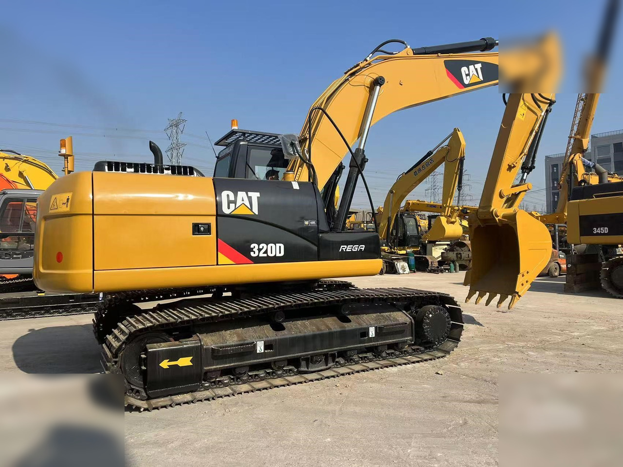 CATERPILLAR 320D - Kettenbagger: das Bild 2 CATERPILLAR 320D - Kettenbagger: das Bild 2