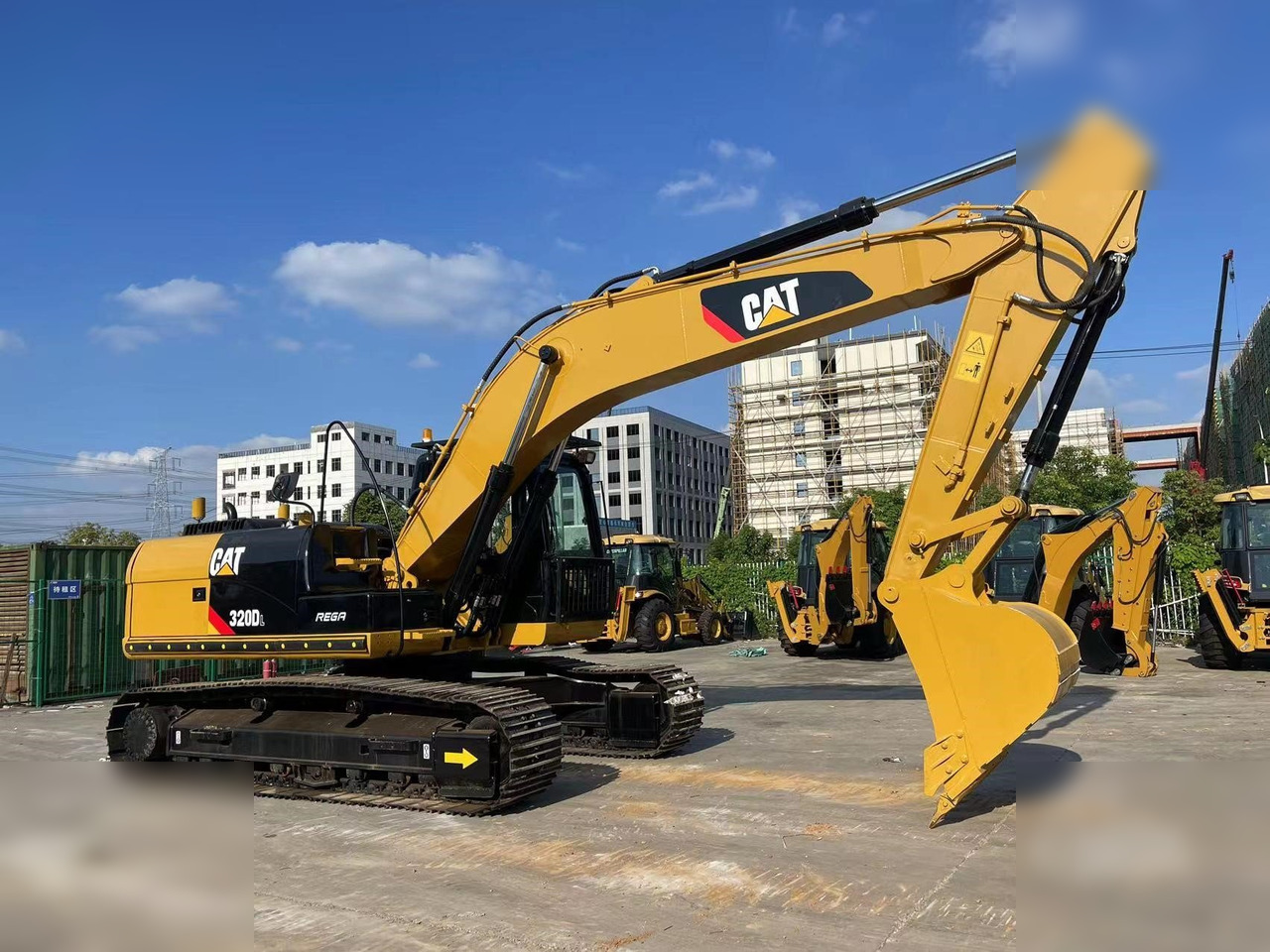 CATERPILLAR 320DL - Kettenbagger: das Bild 2 CATERPILLAR 320DL - Kettenbagger: das Bild 2