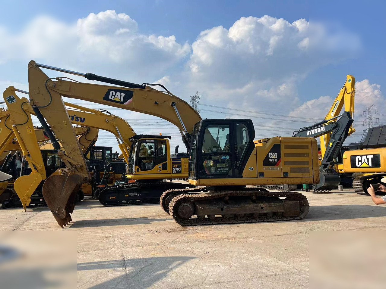 CATERPILLAR 320GC - Kettenbagger: das Bild 2 CATERPILLAR 320GC - Kettenbagger: das Bild 2