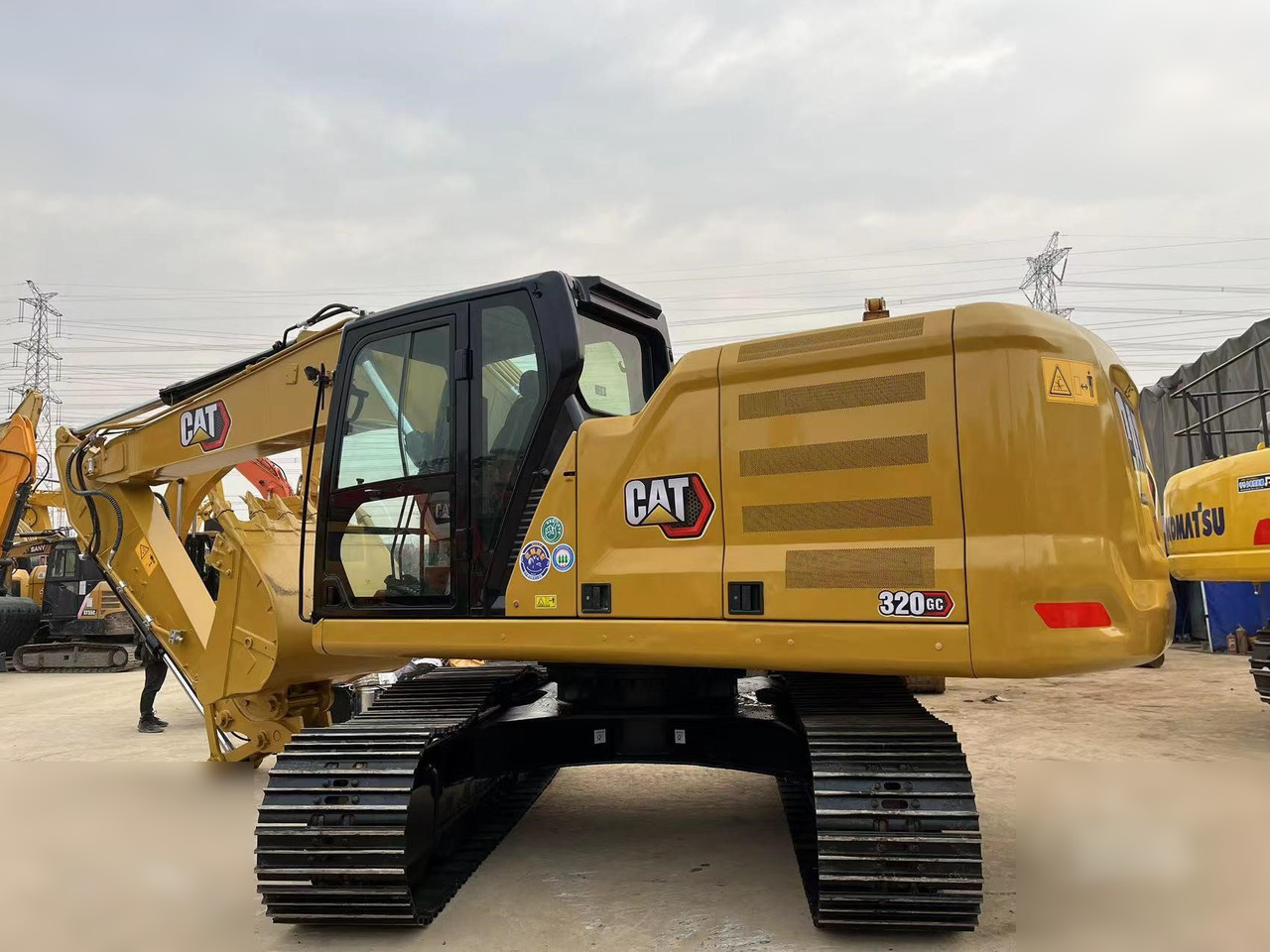CATERPILLAR 320GC - Kettenbagger: das Bild 5 CATERPILLAR 320GC - Kettenbagger: das Bild 5