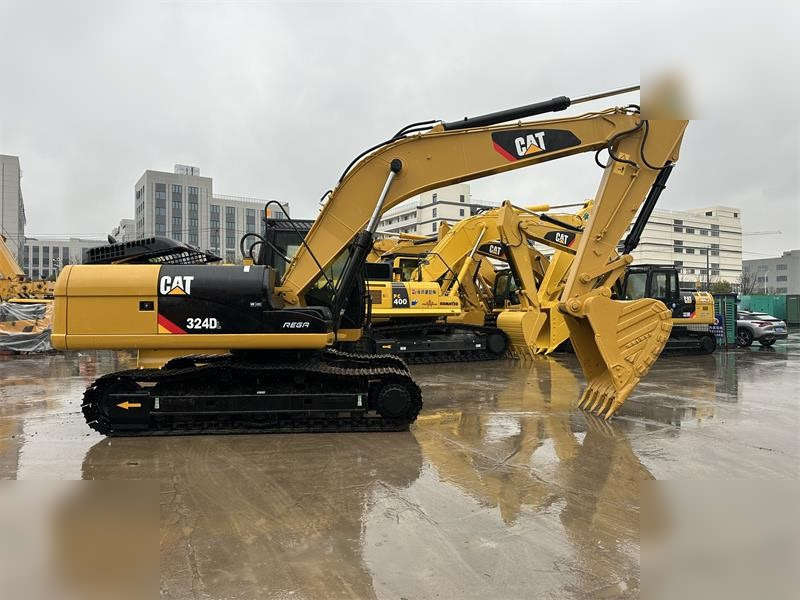 CATERPILLAR 324DL - Kettenbagger: das Bild 2 CATERPILLAR 324DL - Kettenbagger: das Bild 2