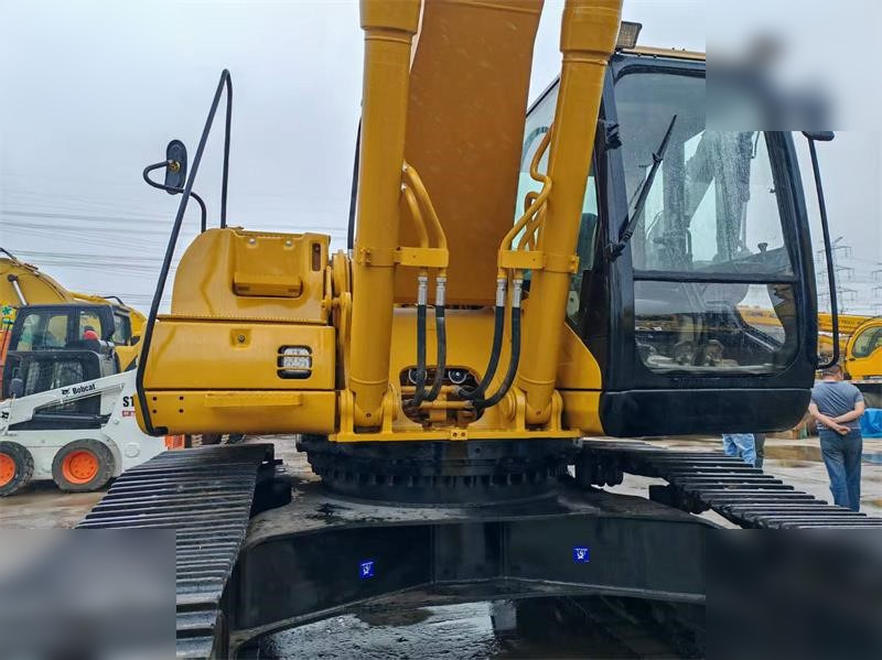 CATERPILLAR 330CL - Kettenbagger: das Bild 4 CATERPILLAR 330CL - Kettenbagger: das Bild 4