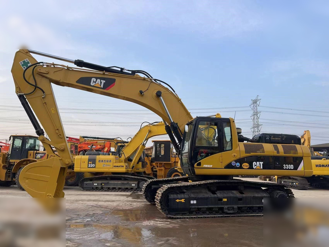 CATERPILLAR 330D - Kettenbagger: das Bild 2 CATERPILLAR 330D - Kettenbagger: das Bild 2