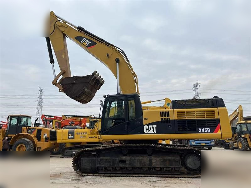CATERPILLAR 345D - Kettenbagger: das Bild 3 CATERPILLAR 345D - Kettenbagger: das Bild 3