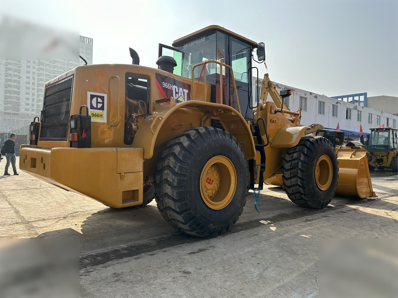 CATERPILLAR 966H - Radlader: das Bild 3 CATERPILLAR 966H - Radlader: das Bild 3