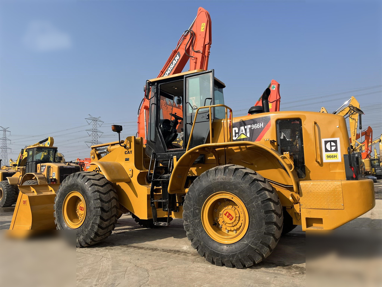CATERPILLAR 966H - Radlader: das Bild 2 CATERPILLAR 966H - Radlader: das Bild 2