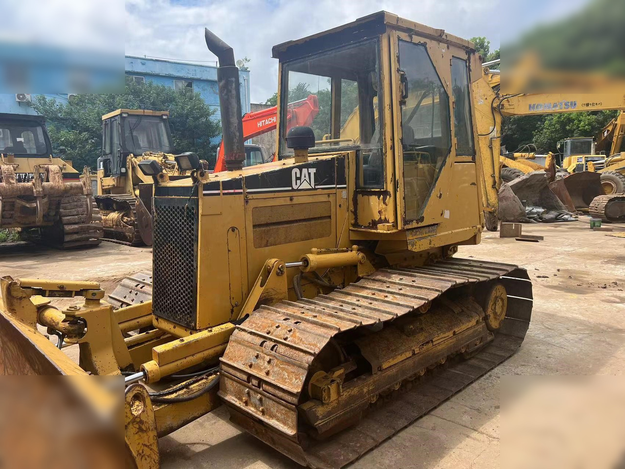 CATERPILLAR D5C - Bulldozer: das Bild 3 CATERPILLAR D5C - Bulldozer: das Bild 3