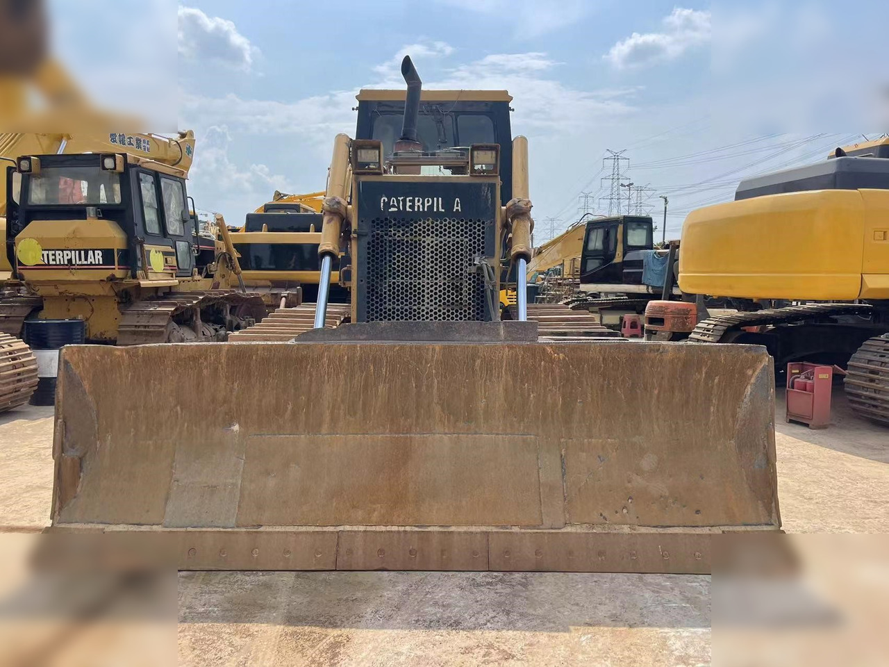 CATERPILLAR D6G - Bulldozer: das Bild 5 CATERPILLAR D6G - Bulldozer: das Bild 5