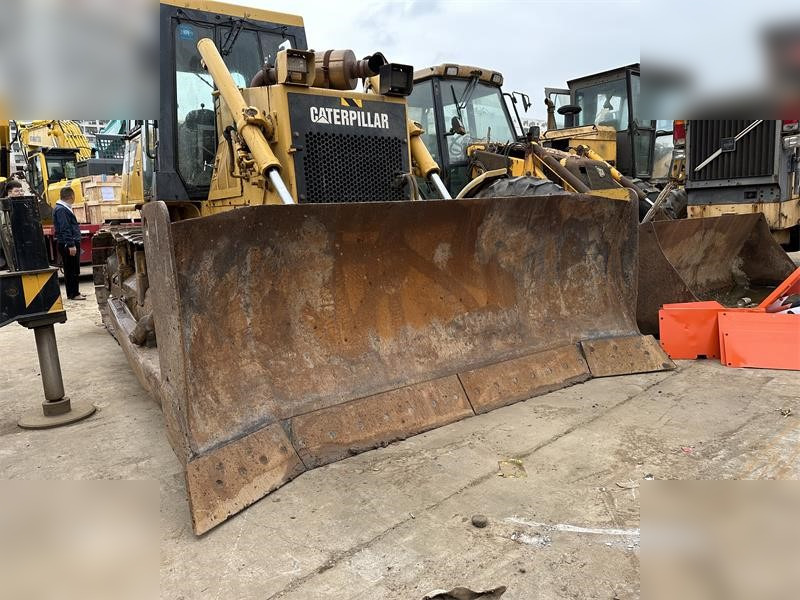 CATERPILLAR D6G2 XL - Bulldozer: das Bild 2 CATERPILLAR D6G2 XL - Bulldozer: das Bild 2