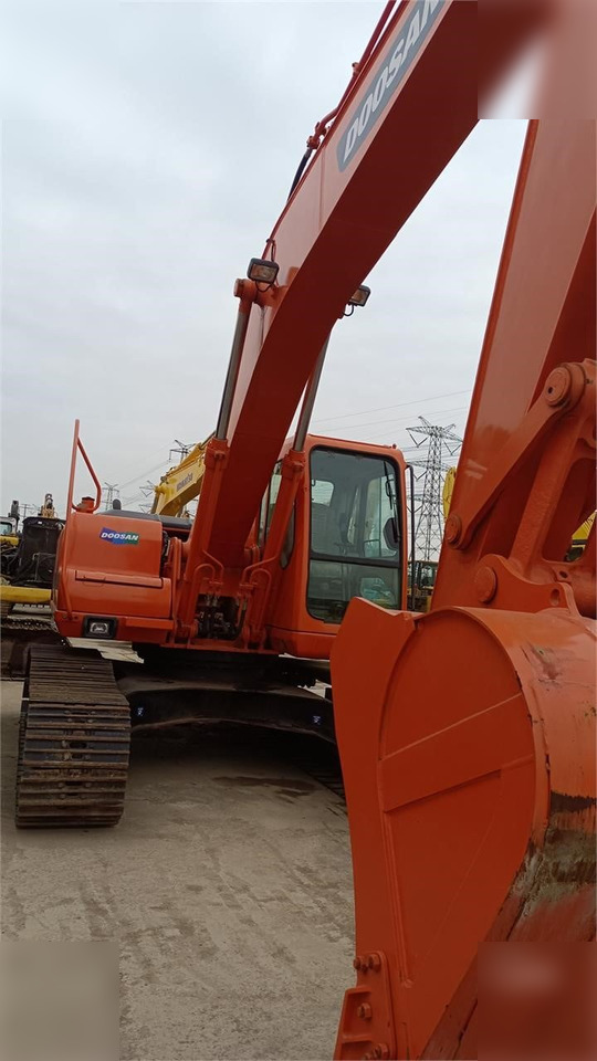DOOSAN DH220 LC-7 - Kettenbagger: das Bild 2 DOOSAN DH220 LC-7 - Kettenbagger: das Bild 2