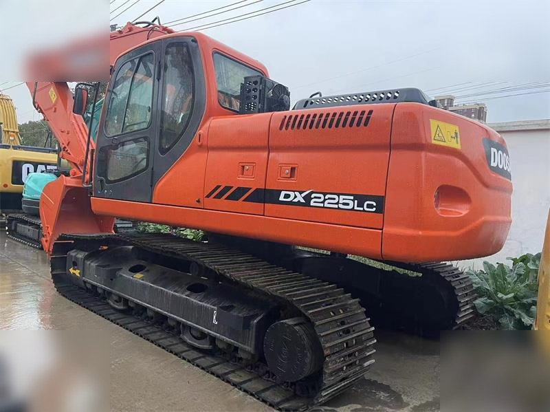 DOOSAN DX225 LC-5 - Kettenbagger: das Bild 1 DOOSAN DX225 LC-5 - Kettenbagger: das Bild 1