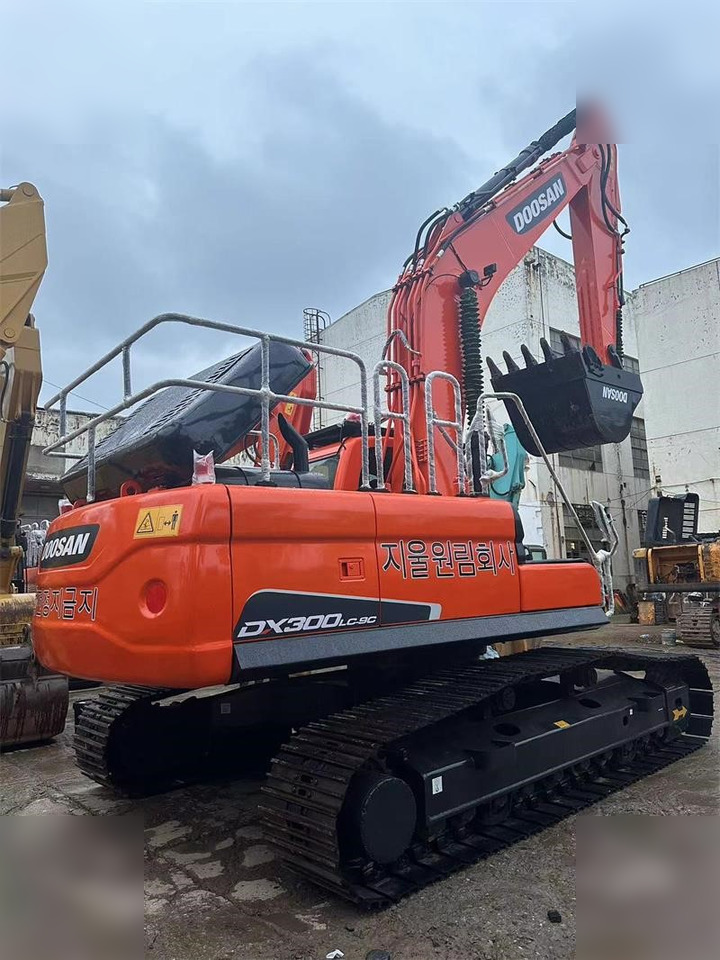 DOOSAN DX300 LC-9C - Kettenbagger: das Bild 1 DOOSAN DX300 LC-9C - Kettenbagger: das Bild 1