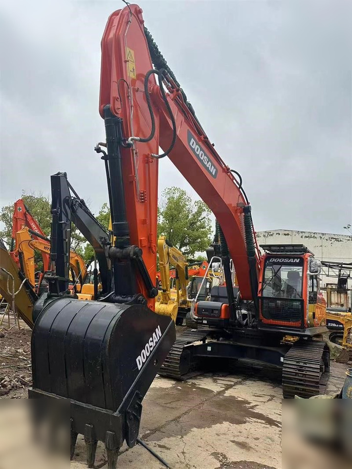 DOOSAN DX300 LC-9C - Kettenbagger: das Bild 4 DOOSAN DX300 LC-9C - Kettenbagger: das Bild 4