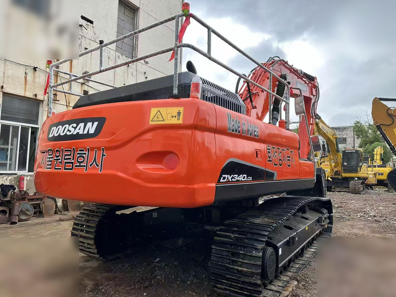 DOOSAN DX340 LCA - Kettenbagger: das Bild 2 DOOSAN DX340 LCA - Kettenbagger: das Bild 2