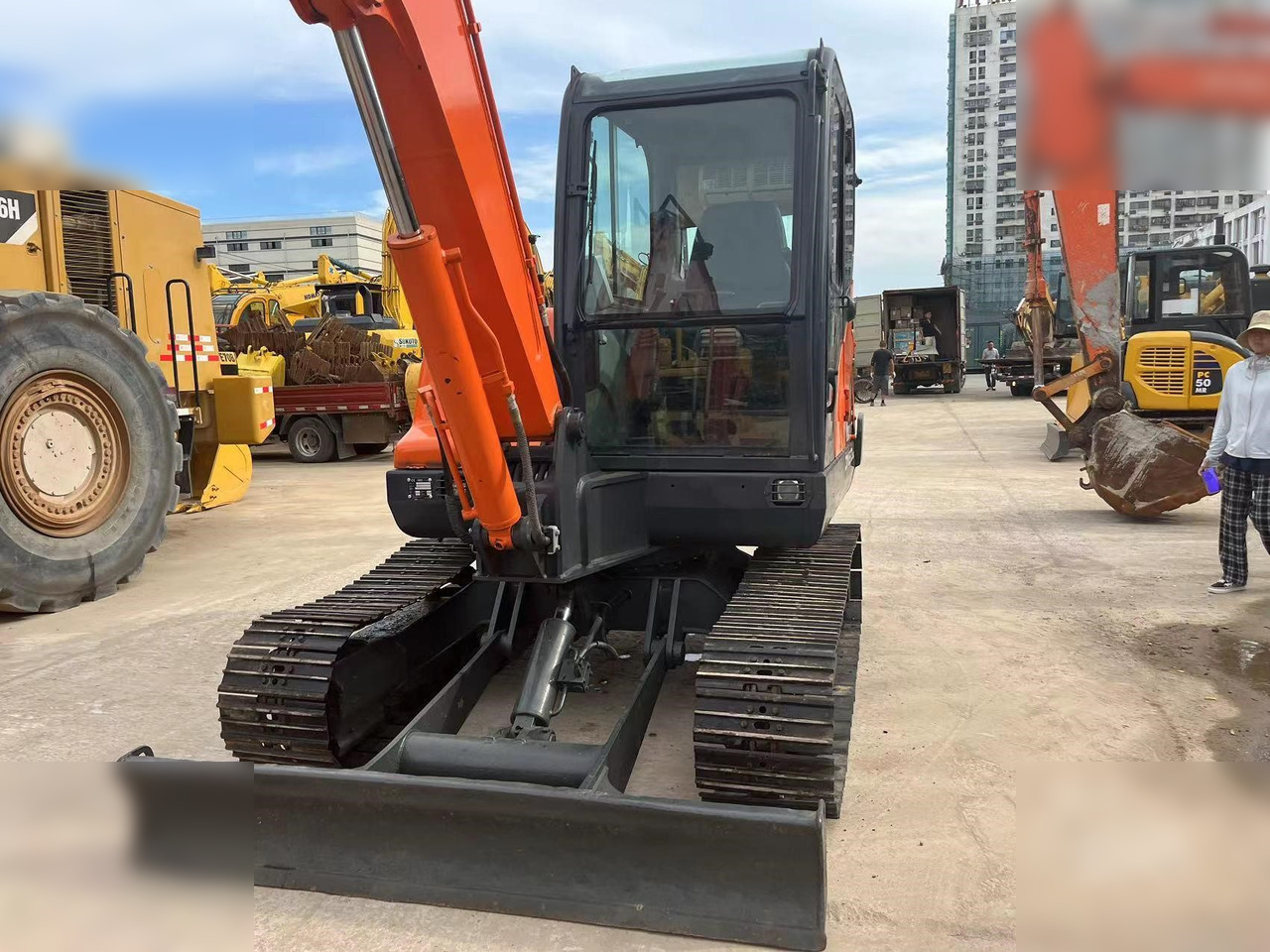 DOOSAN DX60-9C - Kettenbagger: das Bild 5 DOOSAN DX60-9C - Kettenbagger: das Bild 5