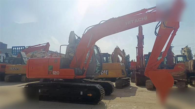 HITACHI EX120-5 - Kettenbagger: das Bild 2 HITACHI EX120-5 - Kettenbagger: das Bild 2