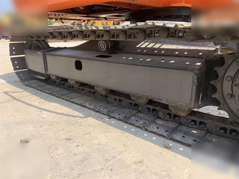 HITACHI EX60-5 - Kettenbagger: das Bild 5 HITACHI EX60-5 - Kettenbagger: das Bild 5