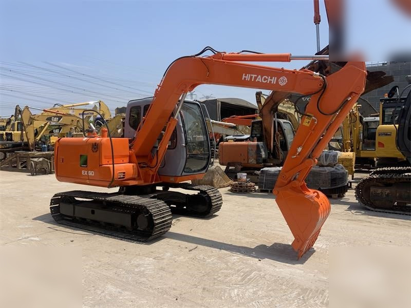 HITACHI EX60-5 - Kettenbagger: das Bild 1 HITACHI EX60-5 - Kettenbagger: das Bild 1