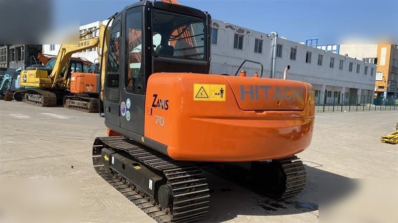 HITACHI ZX70 - Kettenbagger: das Bild 3 HITACHI ZX70 - Kettenbagger: das Bild 3