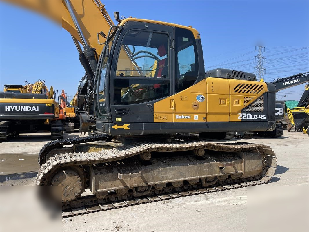 HYUNDAI ROBEX 220 LC-9S - Kettenbagger: das Bild 5 HYUNDAI ROBEX 220 LC-9S - Kettenbagger: das Bild 5