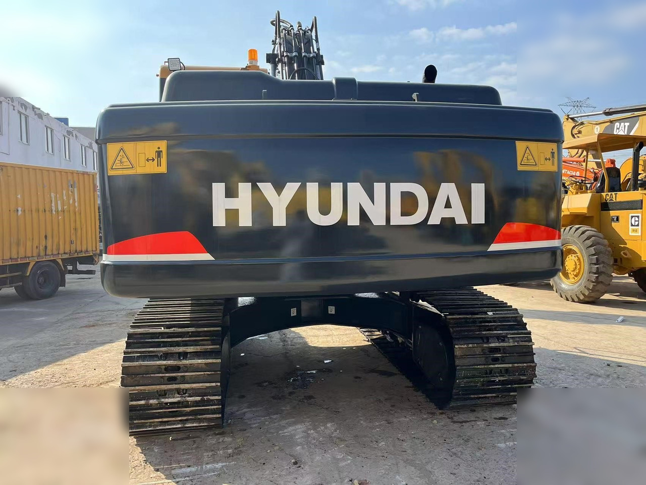 HYUNDAI ROBEX 220 LC-9S - Kettenbagger: das Bild 4 HYUNDAI ROBEX 220 LC-9S - Kettenbagger: das Bild 4