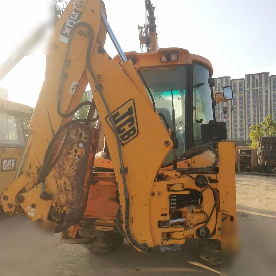 JCB 3CX - Baggerlader: das Bild 3 JCB 3CX - Baggerlader: das Bild 3