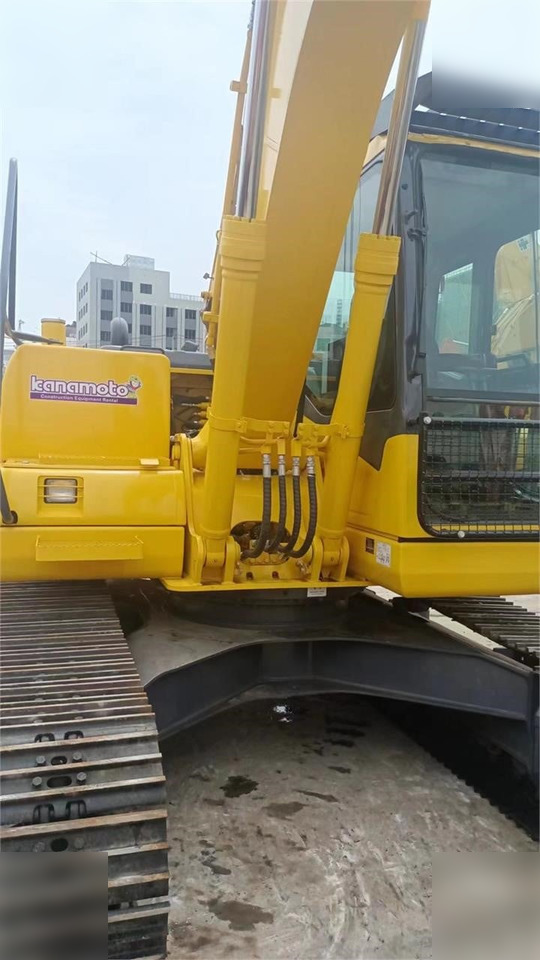 KOMATSU PC130-7 - Kettenbagger: das Bild 5 KOMATSU PC130-7 - Kettenbagger: das Bild 5