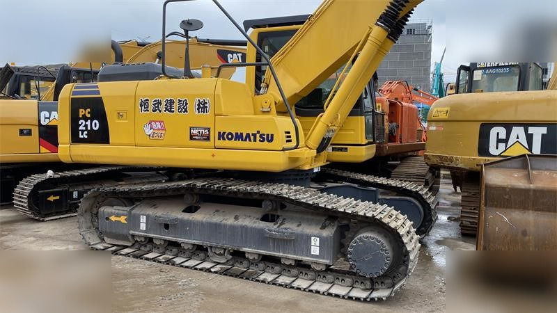 KOMATSU PC210 LC-8 - Kettenbagger: das Bild 2 KOMATSU PC210 LC-8 - Kettenbagger: das Bild 2