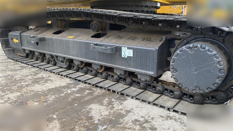 KOMATSU PC220-8 - Kettenbagger: das Bild 4 KOMATSU PC220-8 - Kettenbagger: das Bild 4