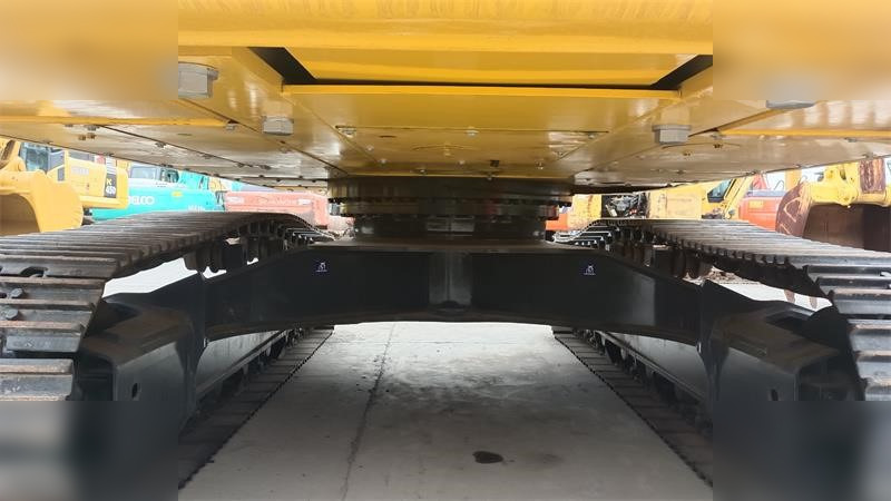 KOMATSU PC400-7 - Kettenbagger: das Bild 5 KOMATSU PC400-7 - Kettenbagger: das Bild 5