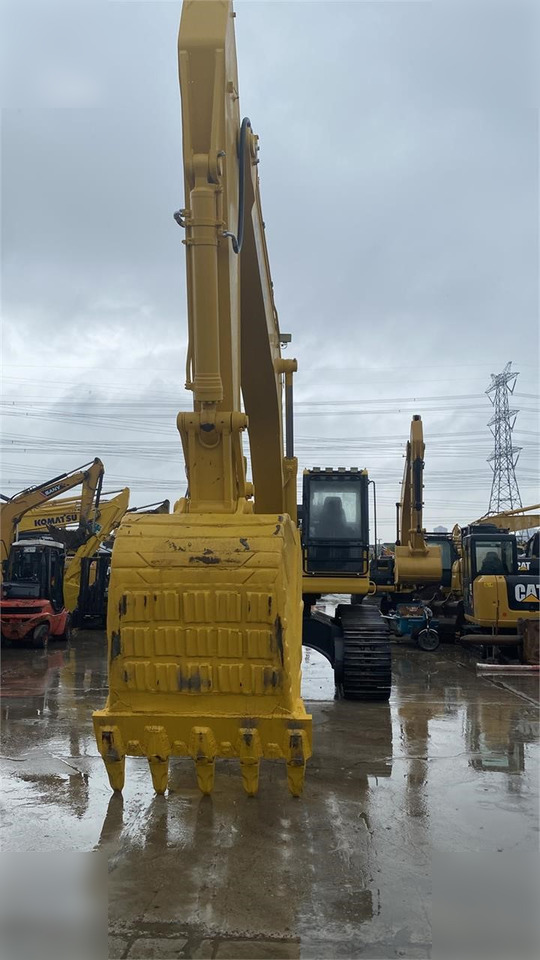 KOMATSU PC400-8 - Kettenbagger: das Bild 5 KOMATSU PC400-8 - Kettenbagger: das Bild 5