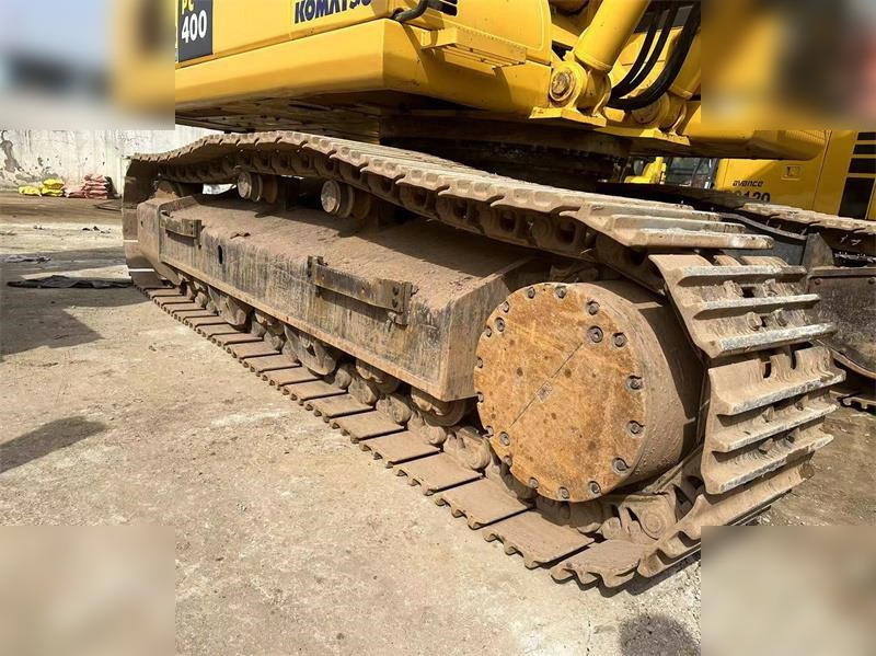 KOMATSU PC400-8 - Kettenbagger: das Bild 5 KOMATSU PC400-8 - Kettenbagger: das Bild 5