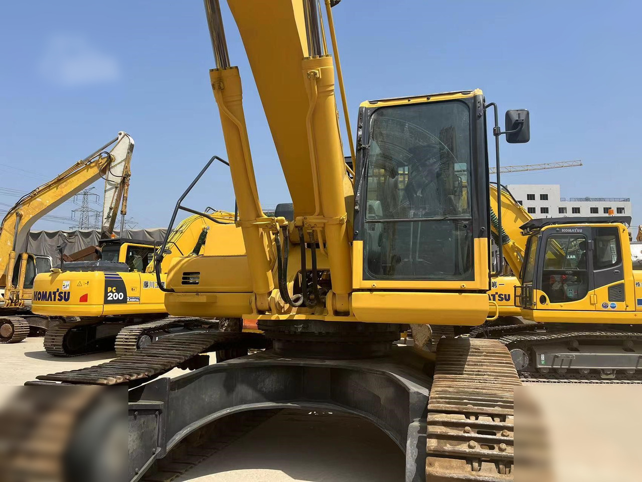 KOMATSU PC400-8 - Kettenbagger: das Bild 3 KOMATSU PC400-8 - Kettenbagger: das Bild 3