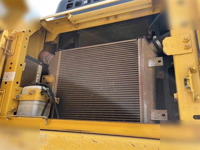 KOMATSU PC400-8 - Kettenbagger: das Bild 5 KOMATSU PC400-8 - Kettenbagger: das Bild 5