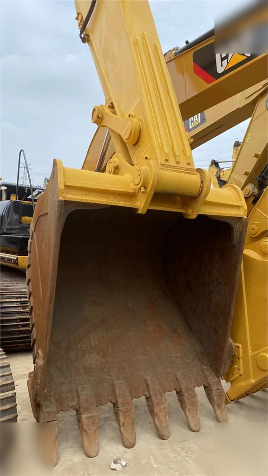 KOMATSU PC400-8 - Kettenbagger: das Bild 4 KOMATSU PC400-8 - Kettenbagger: das Bild 4